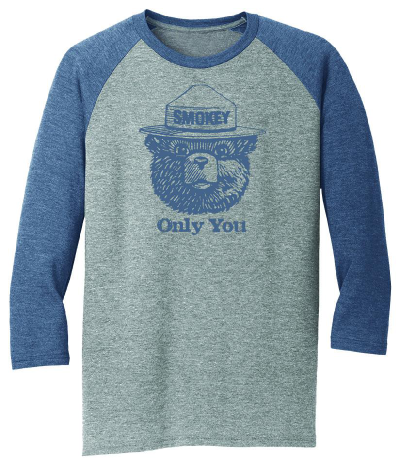 three quarter sleeve raglan